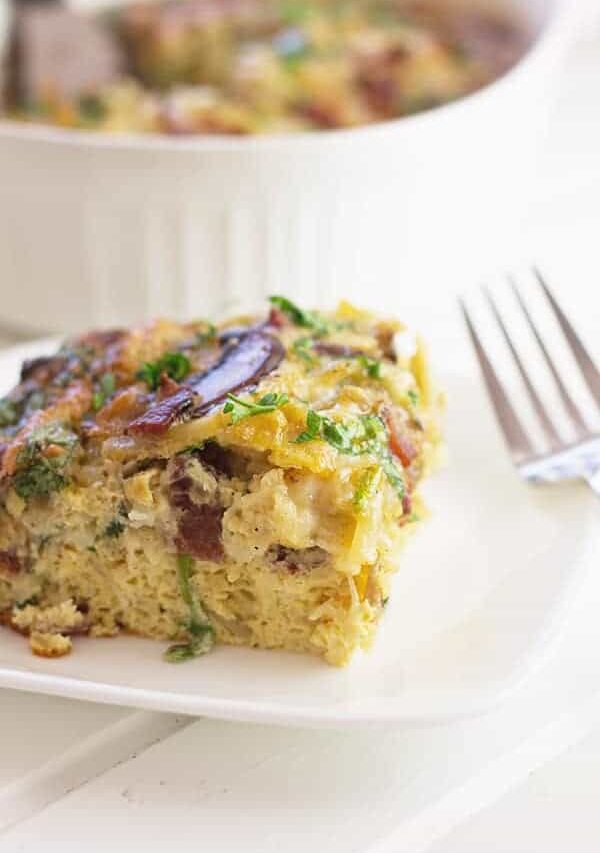 Bacon, Mushroom and Spinach Breakfast Casserole- this is a hearty breakfast casserole that is full of flavor and easy to put together! countrysidecravings.com