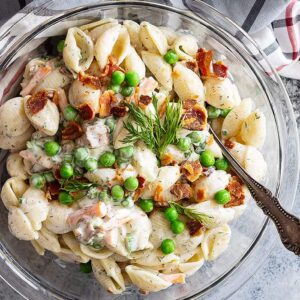 This Bacon Ranch Pasta Salad is so easy to make and tastes so much better than the store bought version! #pastasalad #baconranchpasta