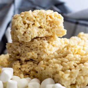 These Chewy Rice Krispie Treats will rival any store bought! Soft and chewy and the perfect base for any add-ins you may want! #ricekrispietreats #chewyricekrispietreats
