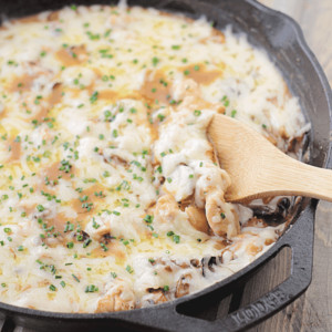 This Chicken and Swiss Skillet is a 30 minute meal made in one skillet! | Countryside Cravings