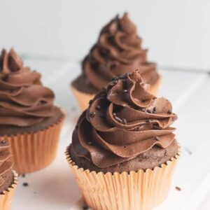 Chocolate Cupcakes with Chocolate Buttercream- this is a simple and straight forward recipe for moist chocolate cupcakes and fluffy chocolate buttercream. | countrysidecravings.com