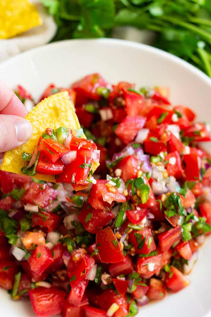 How to make Homemade Pico de Gallo -a simple and fresh salsa. Make this as chunky or smooth as you like and as spicy or mild as you like.